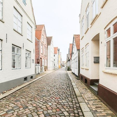 Apartmenthaus Theodor Storm Apartment Dämmerstunde Husum  Exterior foto